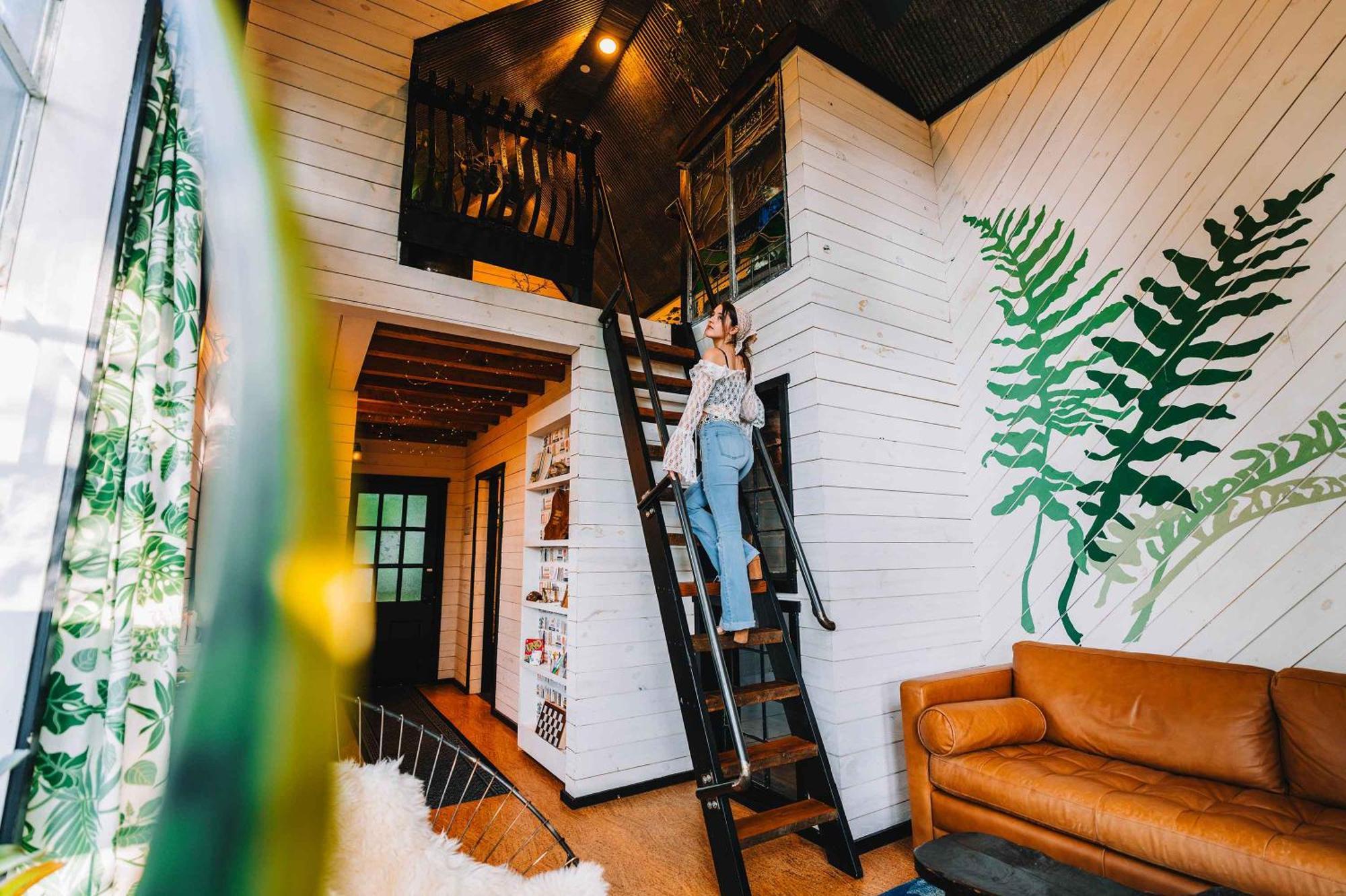 Treetop Hideaways: Wood Lily Treehouse In チャタヌーガ エクステリア 写真