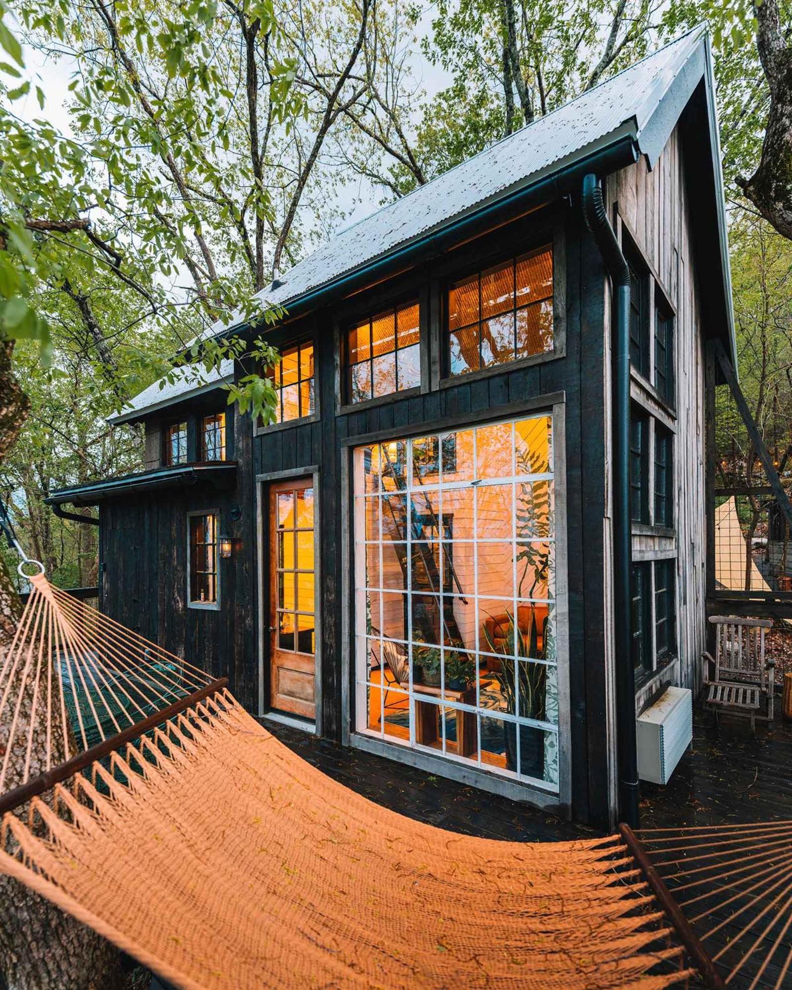 Treetop Hideaways: Wood Lily Treehouse In チャタヌーガ エクステリア 写真